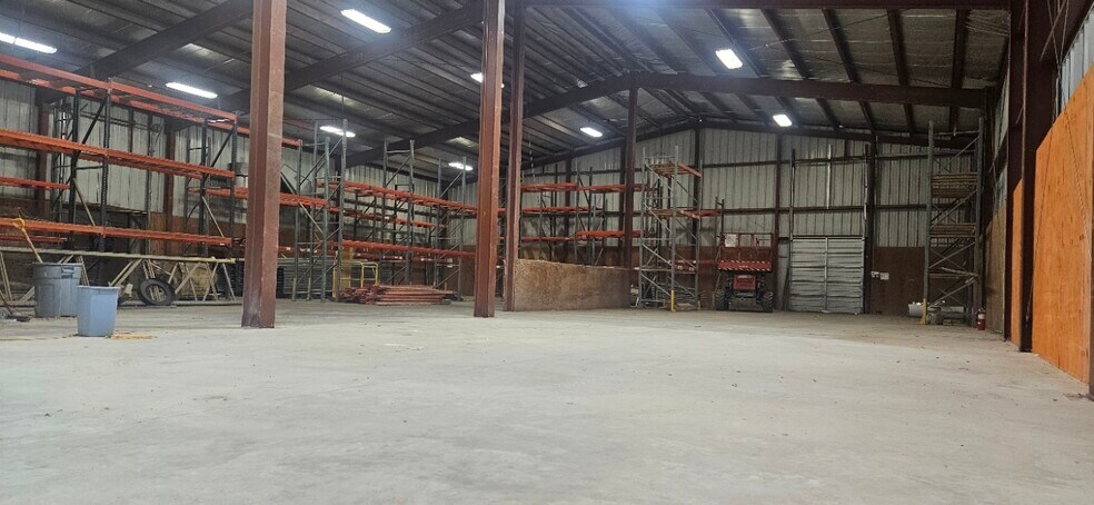 More Photos Of N7160 Raceway Rd, Beaver Dam Flex For Sale
