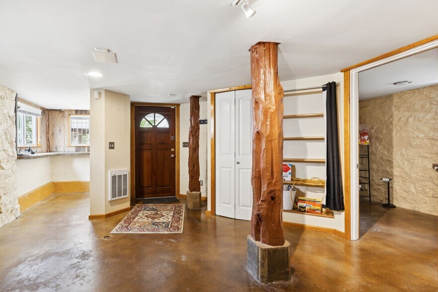 More Photos Of 1604 17th Ave S, Nashville Office Residential For Lease