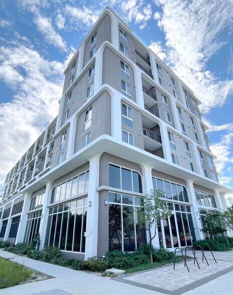 More Photos Of 991 Banyan Blvd, West Palm Beach Apartments For Lease