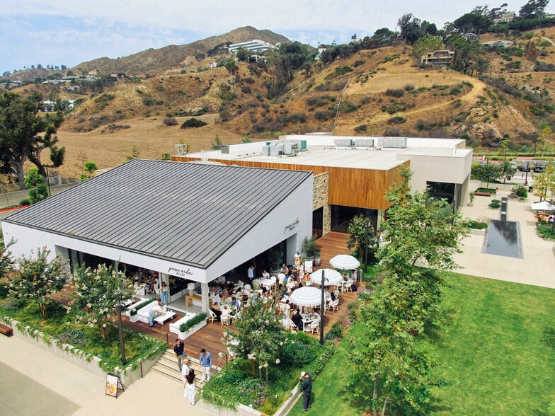 More Photos Of 23465 Civic Center Way, Malibu Unknown For Lease