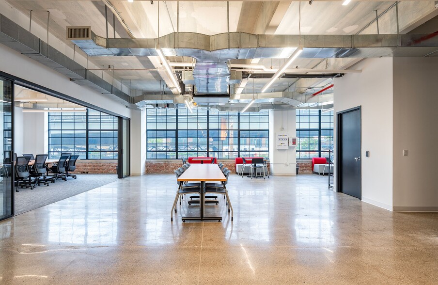 More Photos Of 21-01 51st Ave, Long Island City Office For Sale