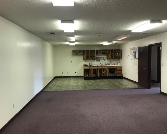More Photos Of 1405 County Road 1, South Point Medical For Sale