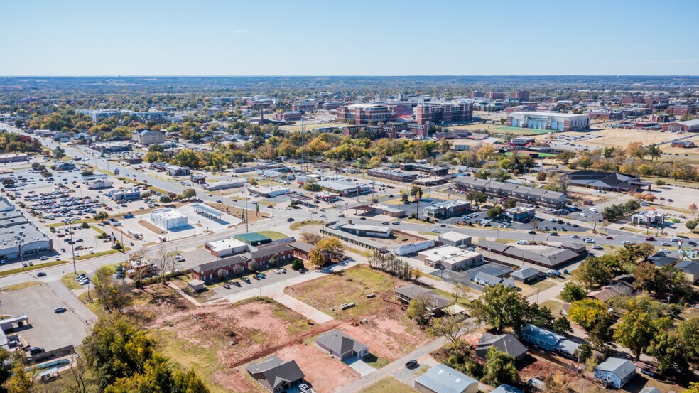More Photos Of 800 N Main St, Stillwater Office For Sale