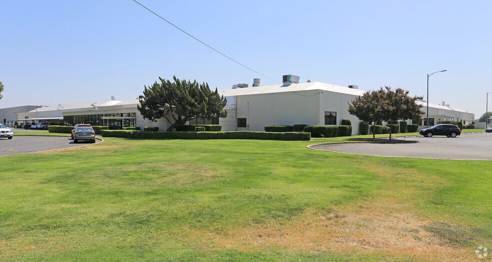 Primary Photo Of 2200 Lapham Dr, Modesto Warehouse For Lease