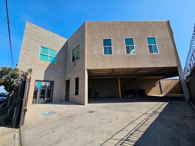 More Photos Of 2890 E Pico Blvd, Los Angeles Light Distribution For Lease