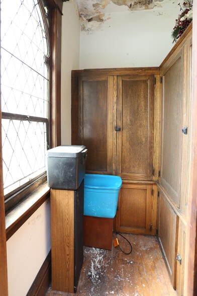 More Photos Of 1205 Elm St, Youngstown Religious Facility For Sale