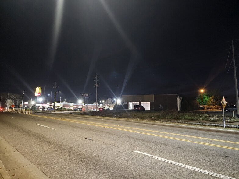 More Photos Of 597 Whitman St, Orangeburg Freestanding For Sale