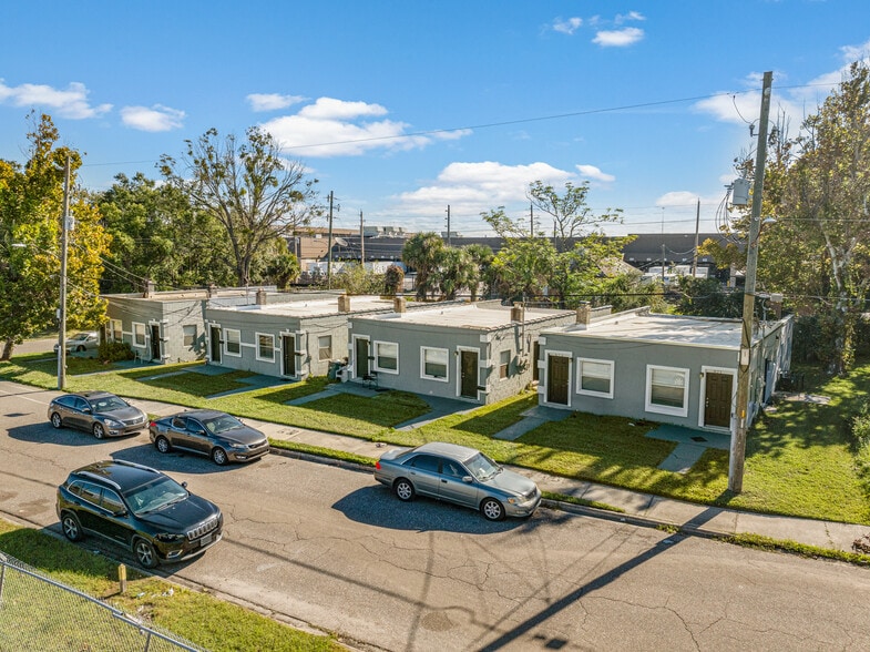 More Photos Of 821-835 Minnie St, Jacksonville Apartments For Sale