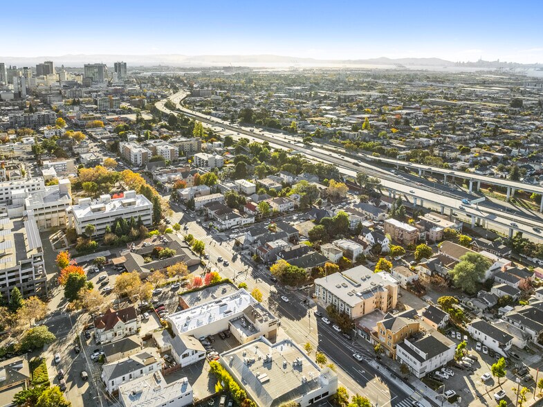 More Photos Of 3227-3231 Telegraph Ave, Oakland Apartments For Sale