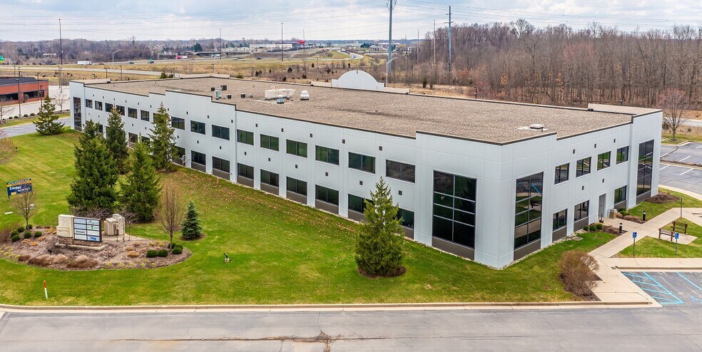 More Photos Of 2720 Dupont Commerce Ct, Fort Wayne Office For Lease