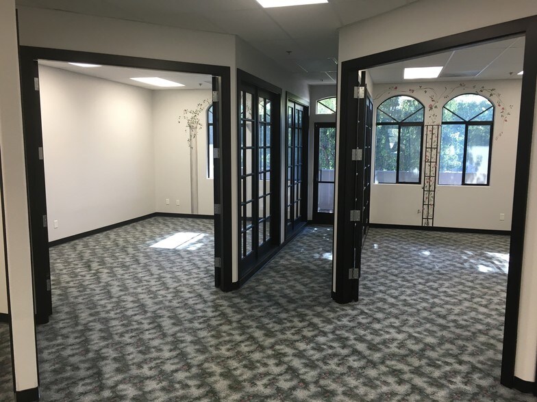 More Photos Of 650 San Benito St, Hollister Freestanding For Lease