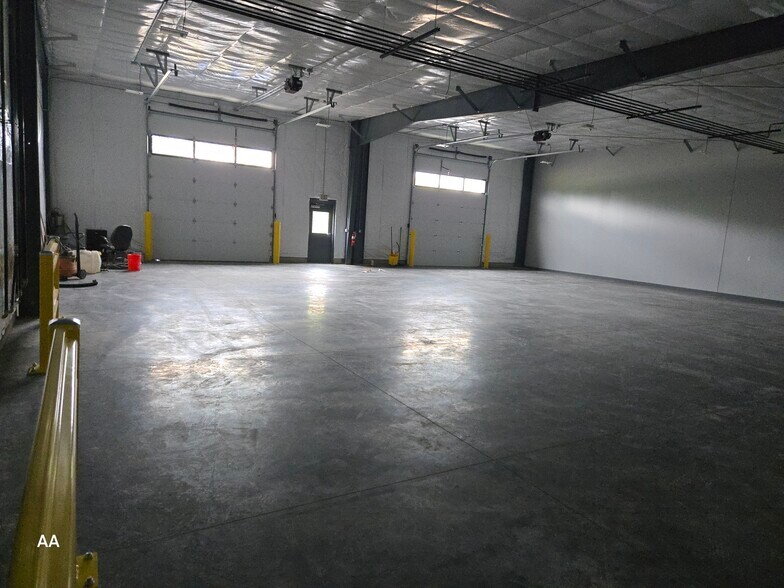More Photos Of 1701-1713 Seddon Ct, Ashland Light Manufacturing For Lease