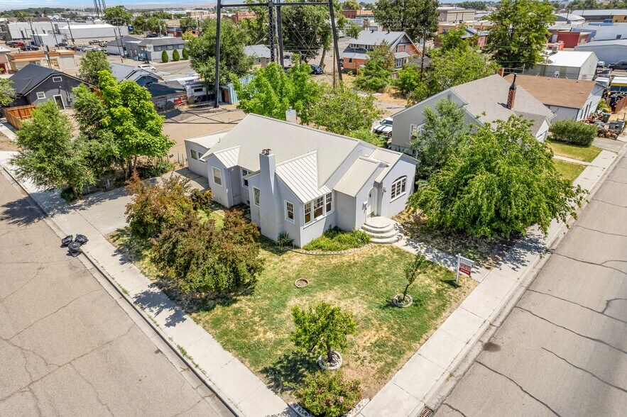 More Photos Of 191 SW 5th Ave, Ontario Specialty For Sale