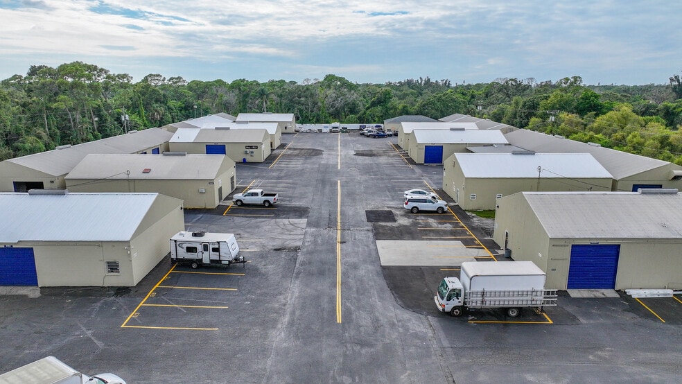Primary Photo Of 6152 15th St E, Bradenton Warehouse For Lease