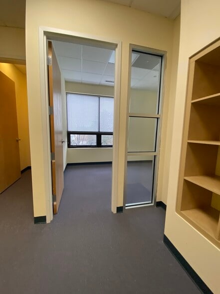 More Photos Of 684 Berkmar Cir, Charlottesville Office For Lease