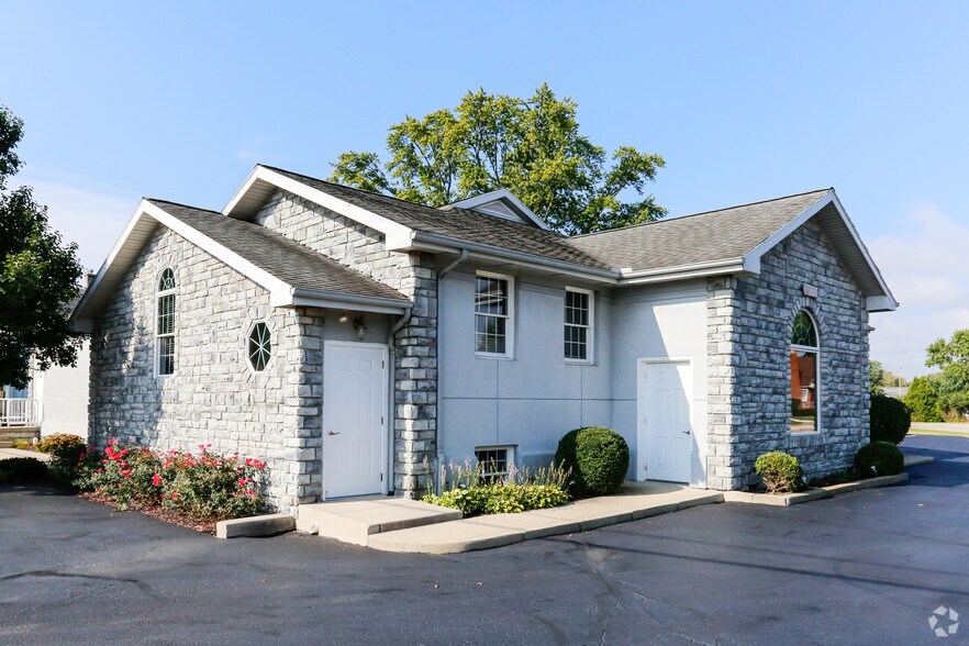 More Photos Of 1905 W North St, Springfield Medical For Sale