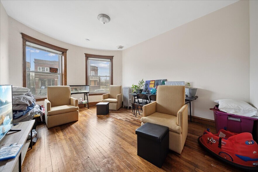 More Photos Of 7252 S Yale Ave, Chicago Apartments For Sale