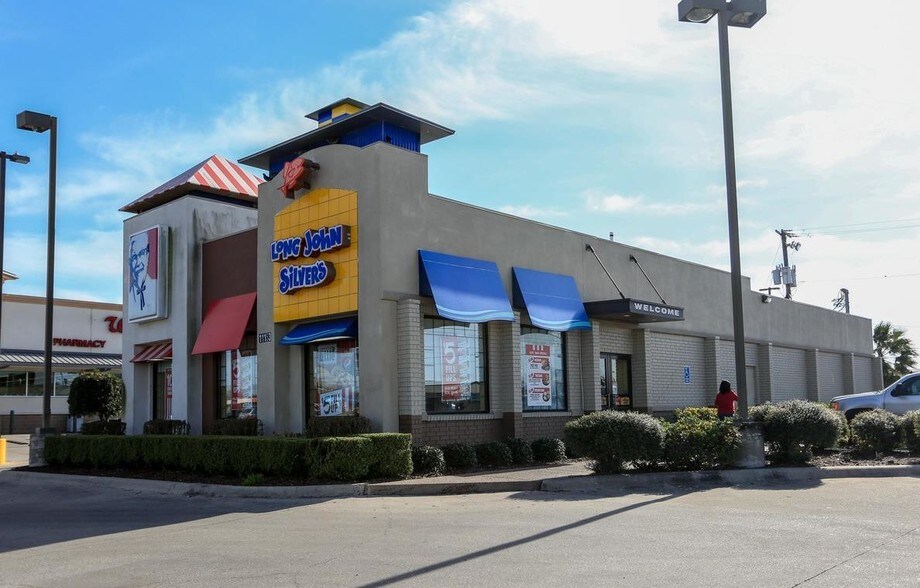 More Photos Of 11153 Leopard St, Corpus Christi Fast Food For Lease