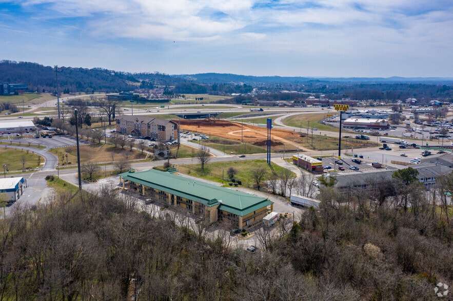 More Photos Of 7717 Lee Hwy, Chattanooga Hotel For Sale