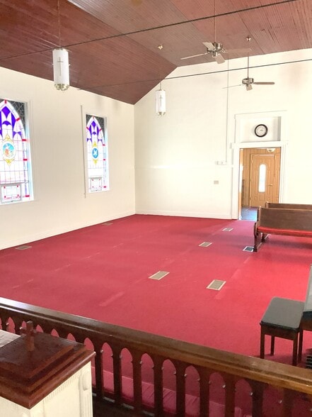 More Photos Of 1121 Oddfellows Rd, Vinton Specialty For Sale