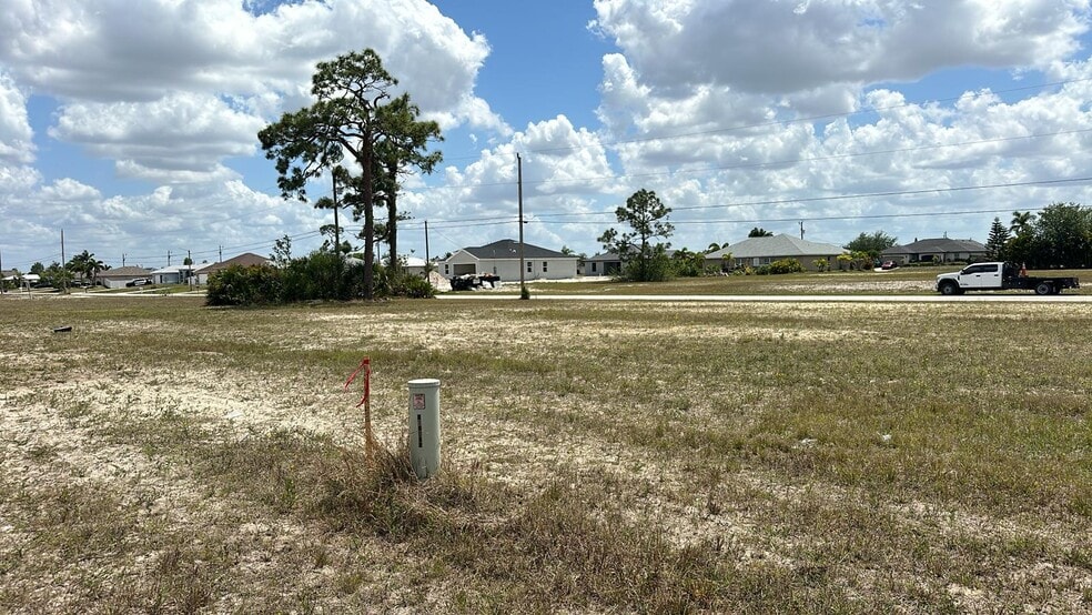 Primary Photo Of 537 NW 15th Terrace Ter, Cape Coral Land For Sale