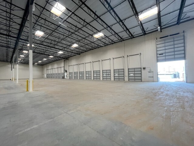 More Photos Of 415 S Motor Ave, Azusa Warehouse For Sale