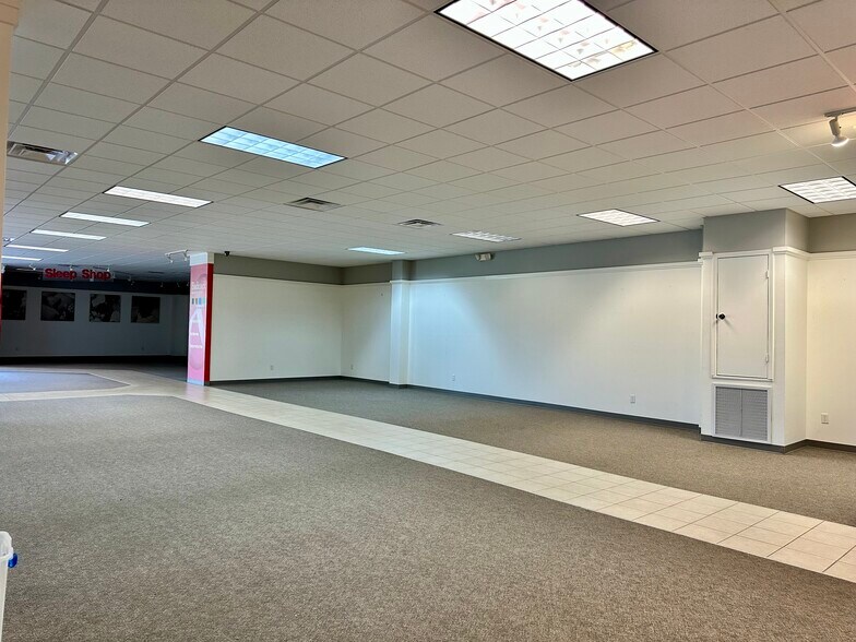 More Photos Of 1150 South Blvd, Brewton Freestanding For Sale