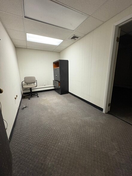 More Photos Of 141 Main St, South River Office For Sale