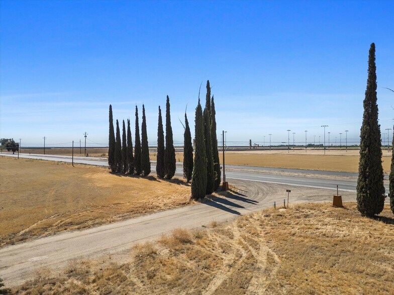 More Photos Of 1320 E Lerdo Hwy, Shafter Land For Sale