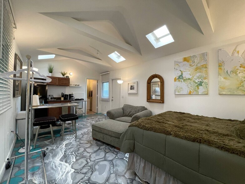 More Photos Of 116-118 NW 24th St, Miami Apartments For Sale