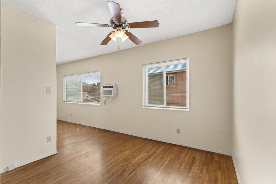 More Photos Of 3823 Wisconsin St, Los Angeles Apartments For Sale