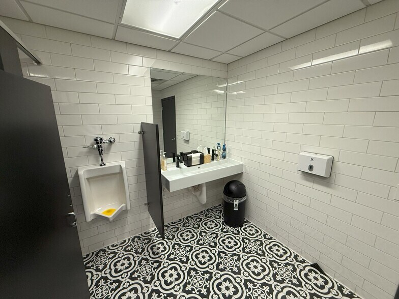 More Photos Of 523 Jackson St, Saint Paul Multifamily For Sale