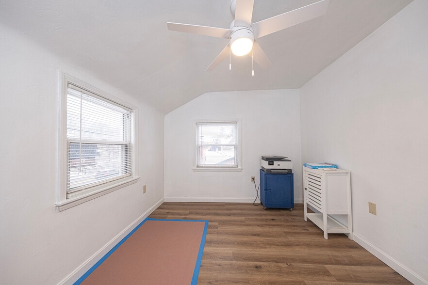 More Photos Of 3286 Babcock Blvd, Pittsburgh Restaurant For Sale