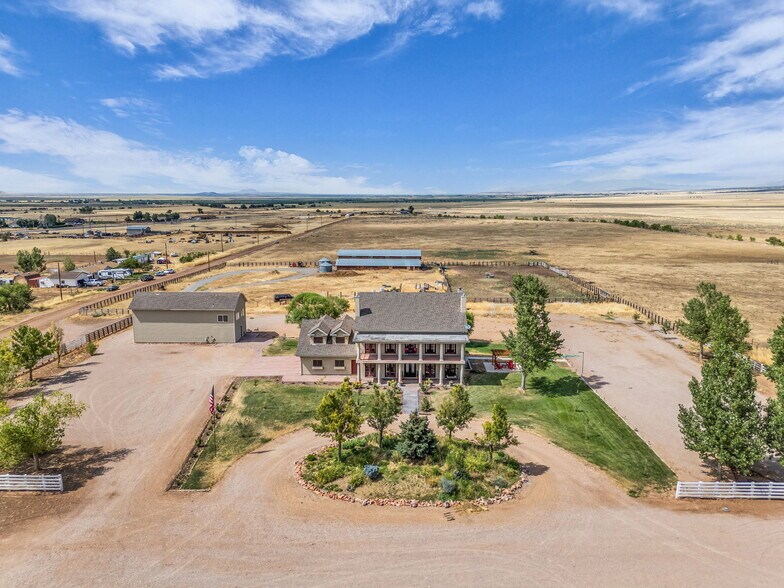 More Photos Of 135 E 200 N, Kanosh Hospitality For Sale