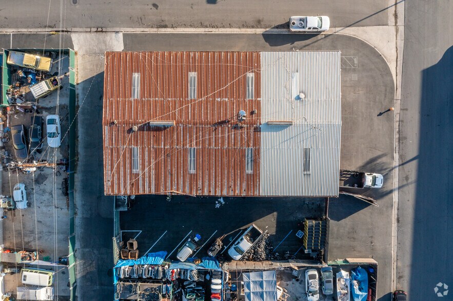 More Photos Of 7671 Liberty Dr, Huntington Beach Warehouse For Lease