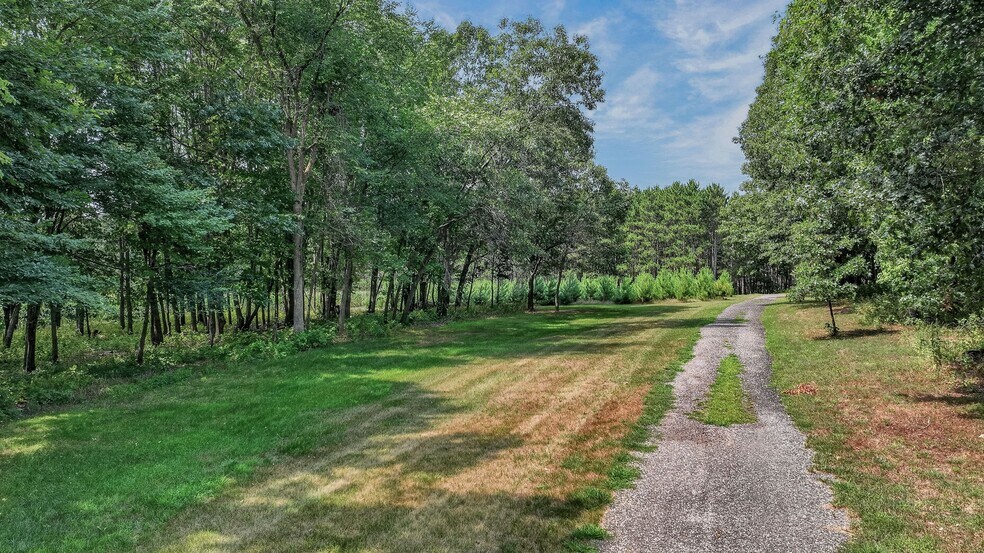 More Photos Of N8481 Kleba Rd, Hixton Flex For Sale