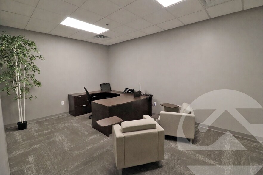 More Photos Of 51223 Quadrate Dr, Macomb Township Warehouse For Lease