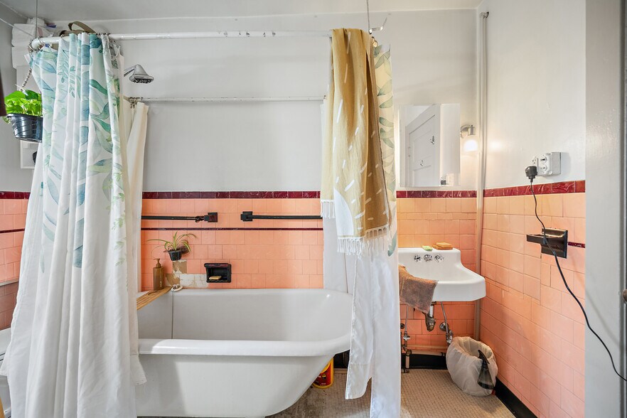 More Photos Of 1224 N Weber St, Colorado Springs Apartments For Sale