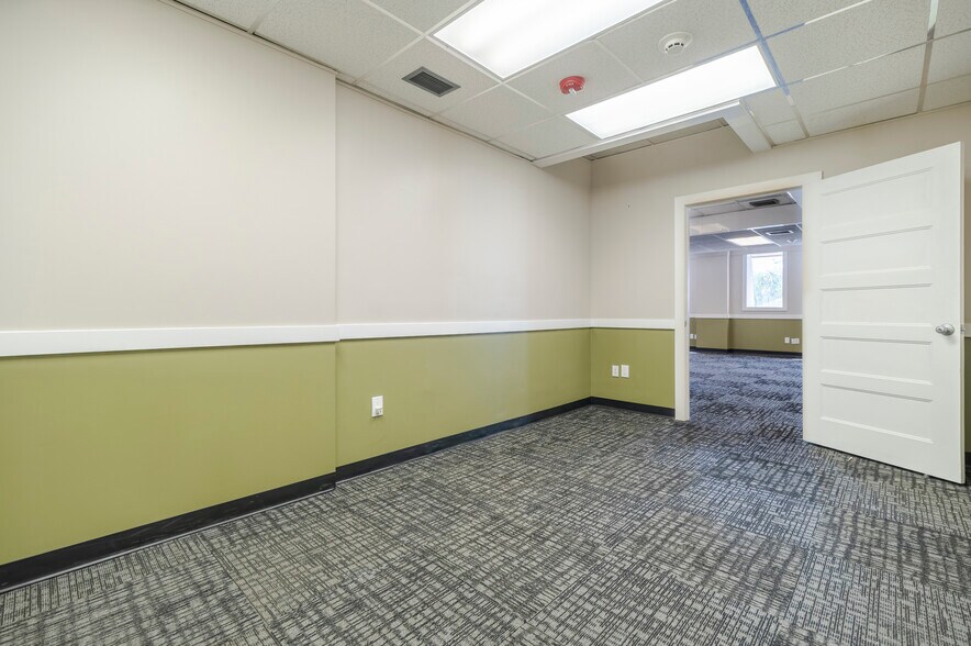 More Photos Of 1575 Hillside Ave, New Hyde Park Medical For Sale