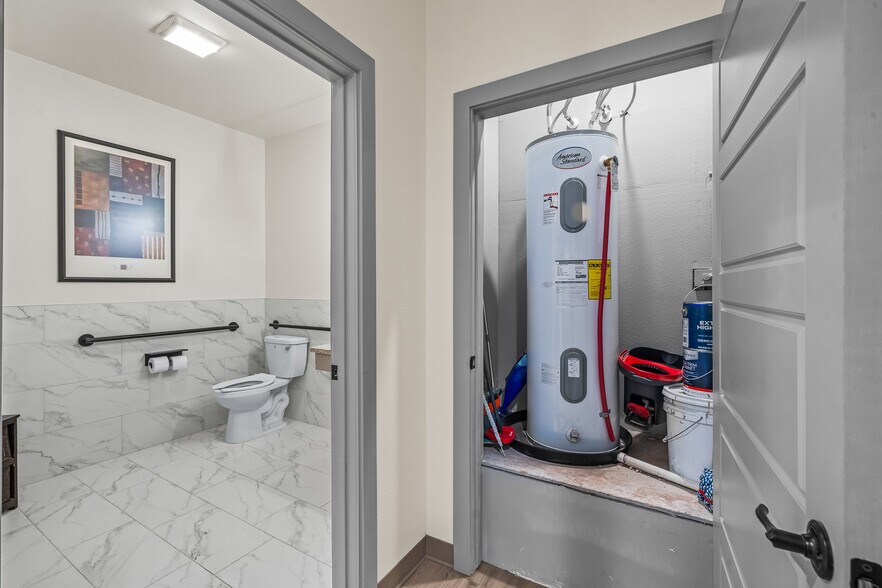 More Photos Of 6403 107th St, Lubbock Office For Lease