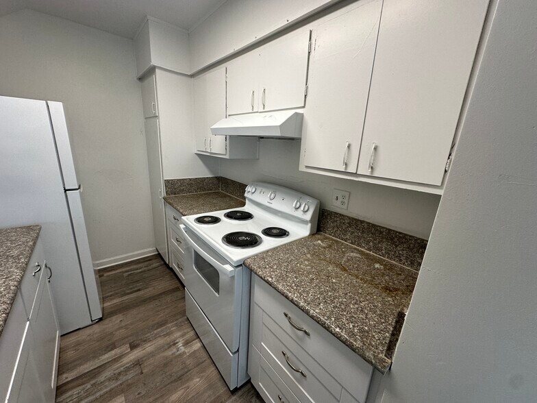 More Photos Of 67 Nedra Ct, Sacramento Apartments For Sale