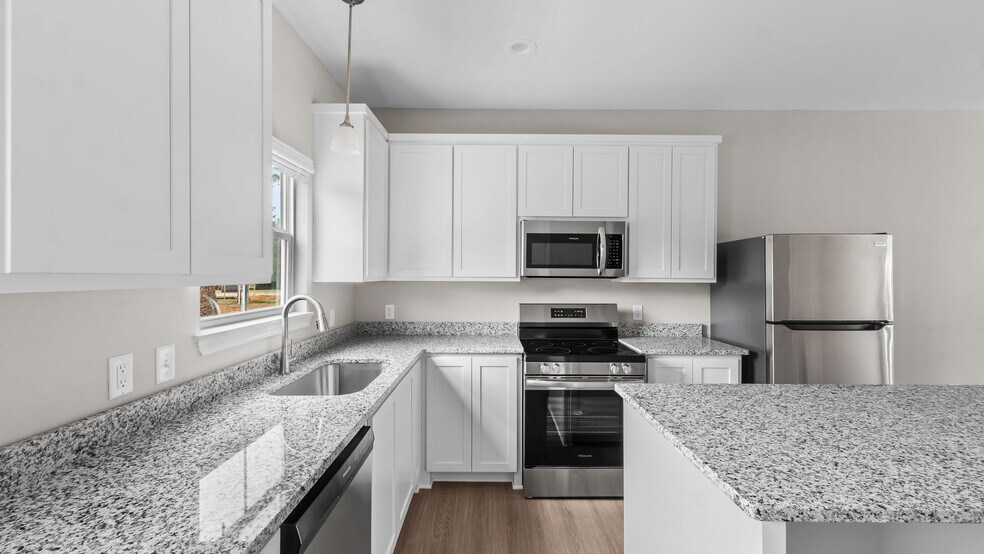 More Photos Of 6702 University Ave, Texarkana Apartments For Sale