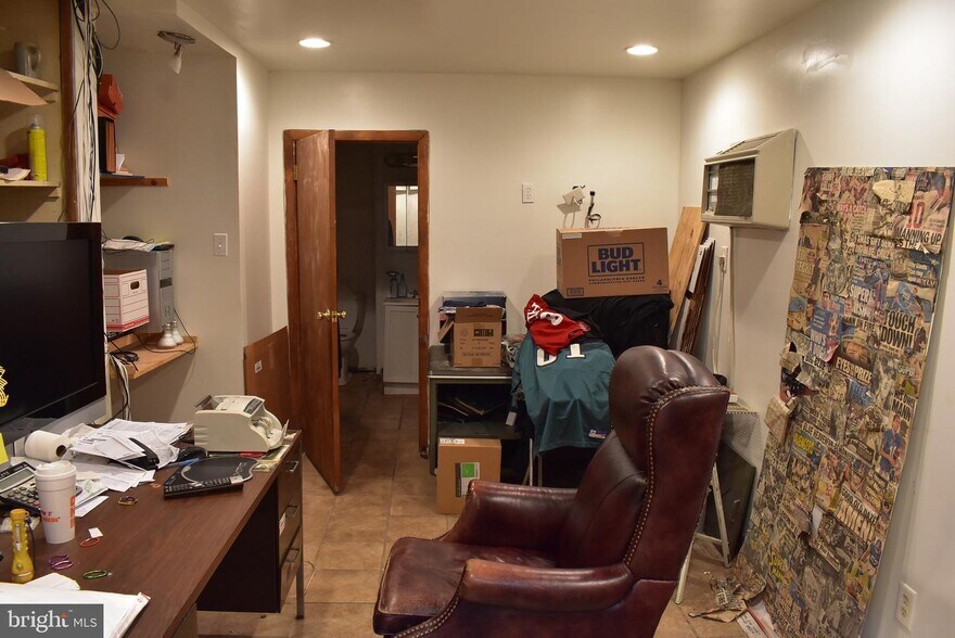 More Photos Of 4655-4661 Paul St, Philadelphia Light Distribution For Sale