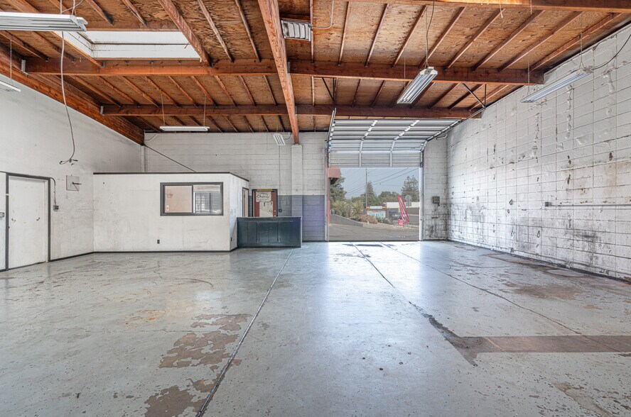 More Photos Of 1841 Piner Rd, Santa Rosa Flex For Lease