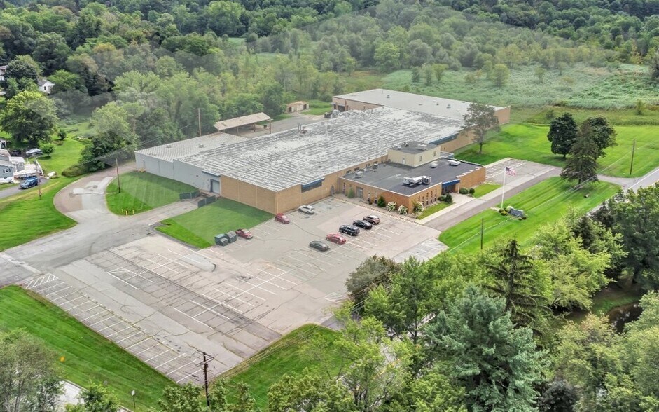 Primary Photo Of 150 Coldenham Rd, Walden Warehouse For Sale