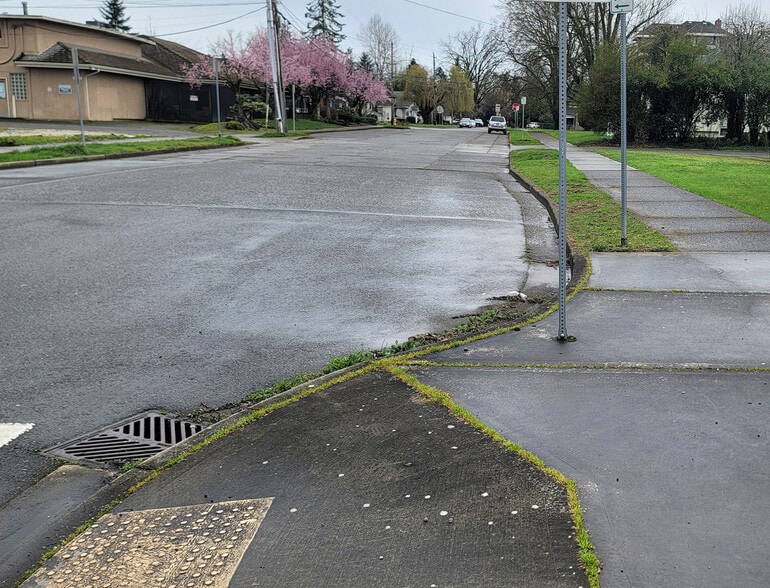 More Photos Of 504 W Main St, Auburn Land For Sale