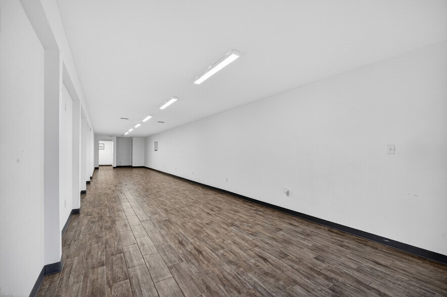 More Photos Of 3381 Ruben M Torres Blvd, Brownsville Storefront For Lease