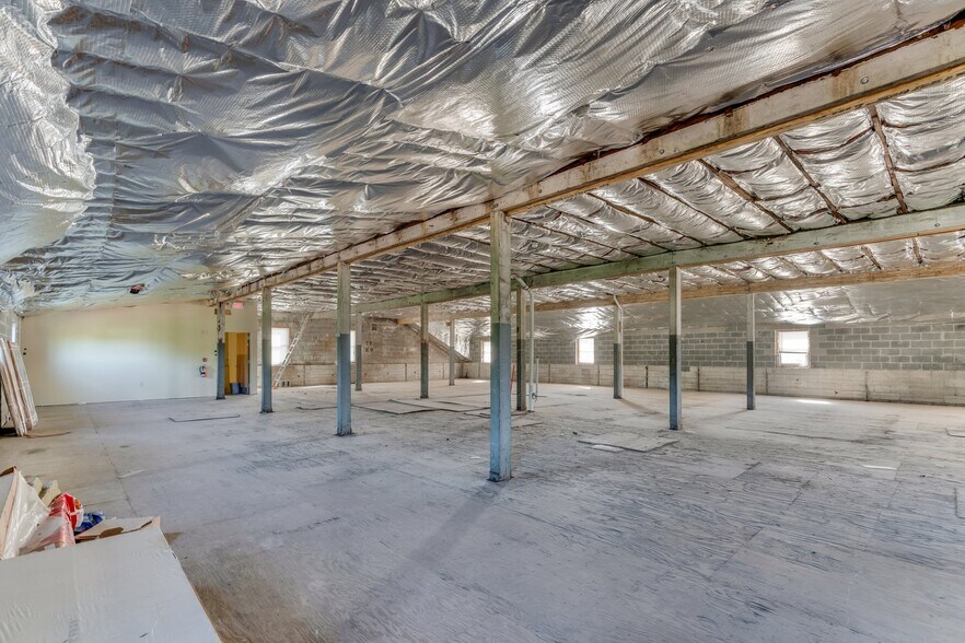 More Photos Of 110 Richardson Ave, Swedesboro Warehouse For Lease