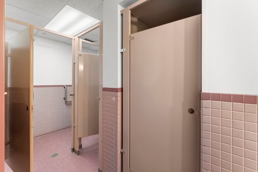 More Photos Of 102 N Washington St, Saint Croix Falls Office Residential For Sale