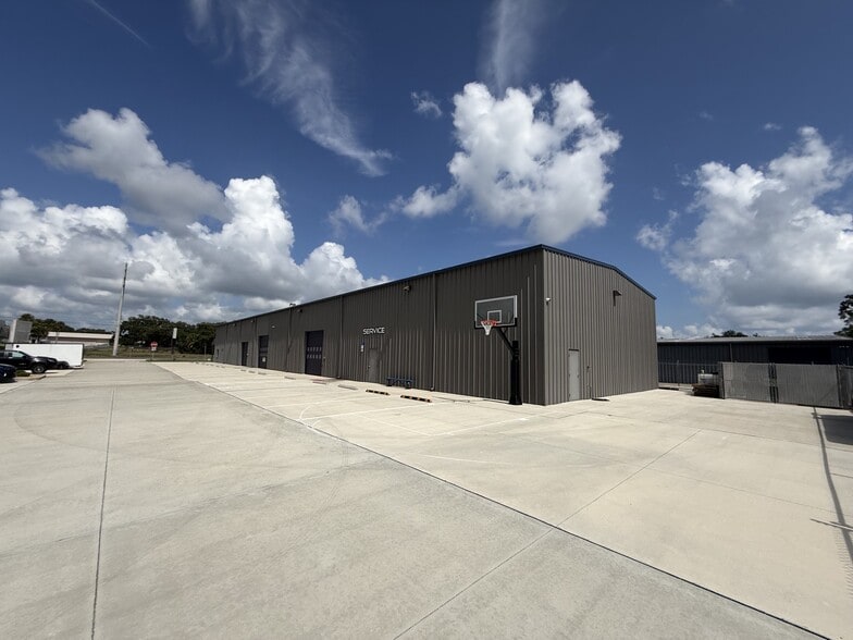 More Photos Of 3640 N Highway 1, Cocoa Showroom For Sale